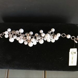 1211 - PREMIER DESIGNS PEARL SPLASH BRACELET